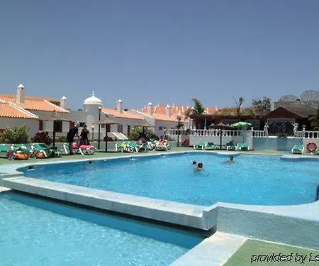Ξενοδοχείο με διαμερίσματα Sunset View Club 3*